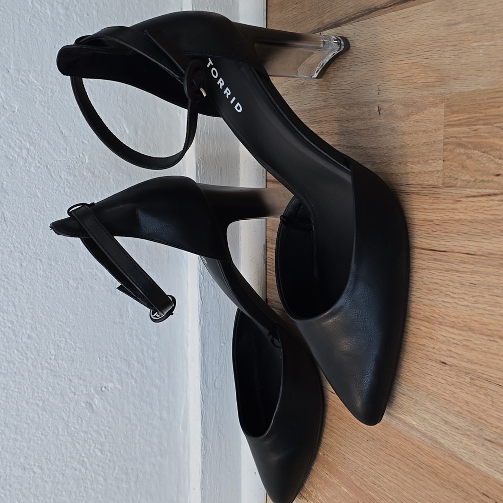 NWOT Torrid Heels With Ombre Heel Detail